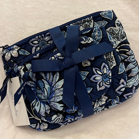 Vera Bradley Handbags - Vera Bradley Cosmetic Trio Makeup Bag Tropics Tapestry